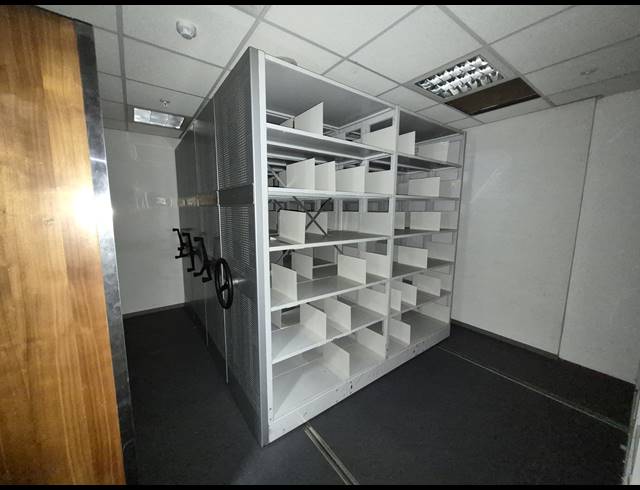 457M² OFFICE TO LET IN SANDTON CENTRAL